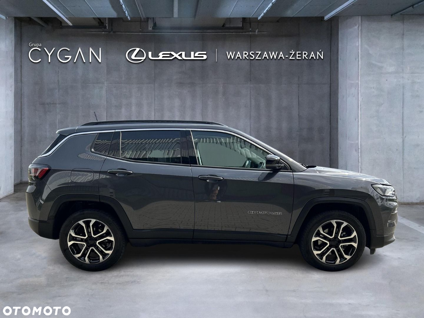 Jeep Compass - 8