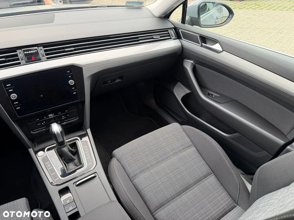 Volkswagen Passat 1.5 TSI EVO Business DSG - 11