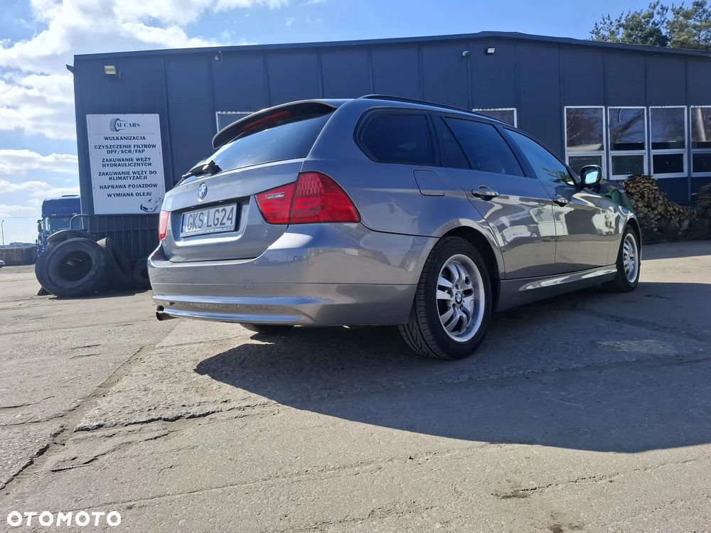 BMW Seria 3 318d Blue Performance Luxury Line - 6