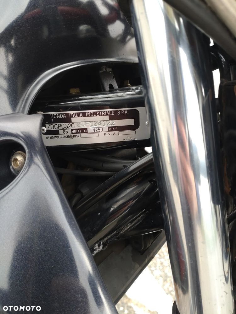 Honda CB - 8