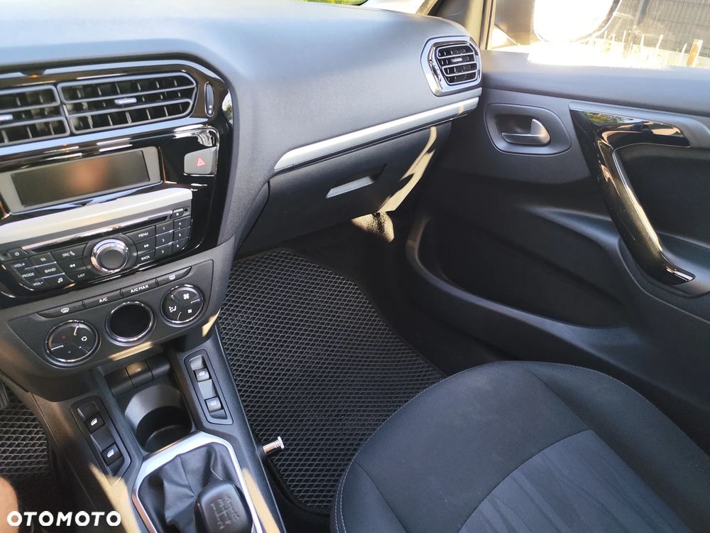 Peugeot 301 1.6 VTi Allure - 40