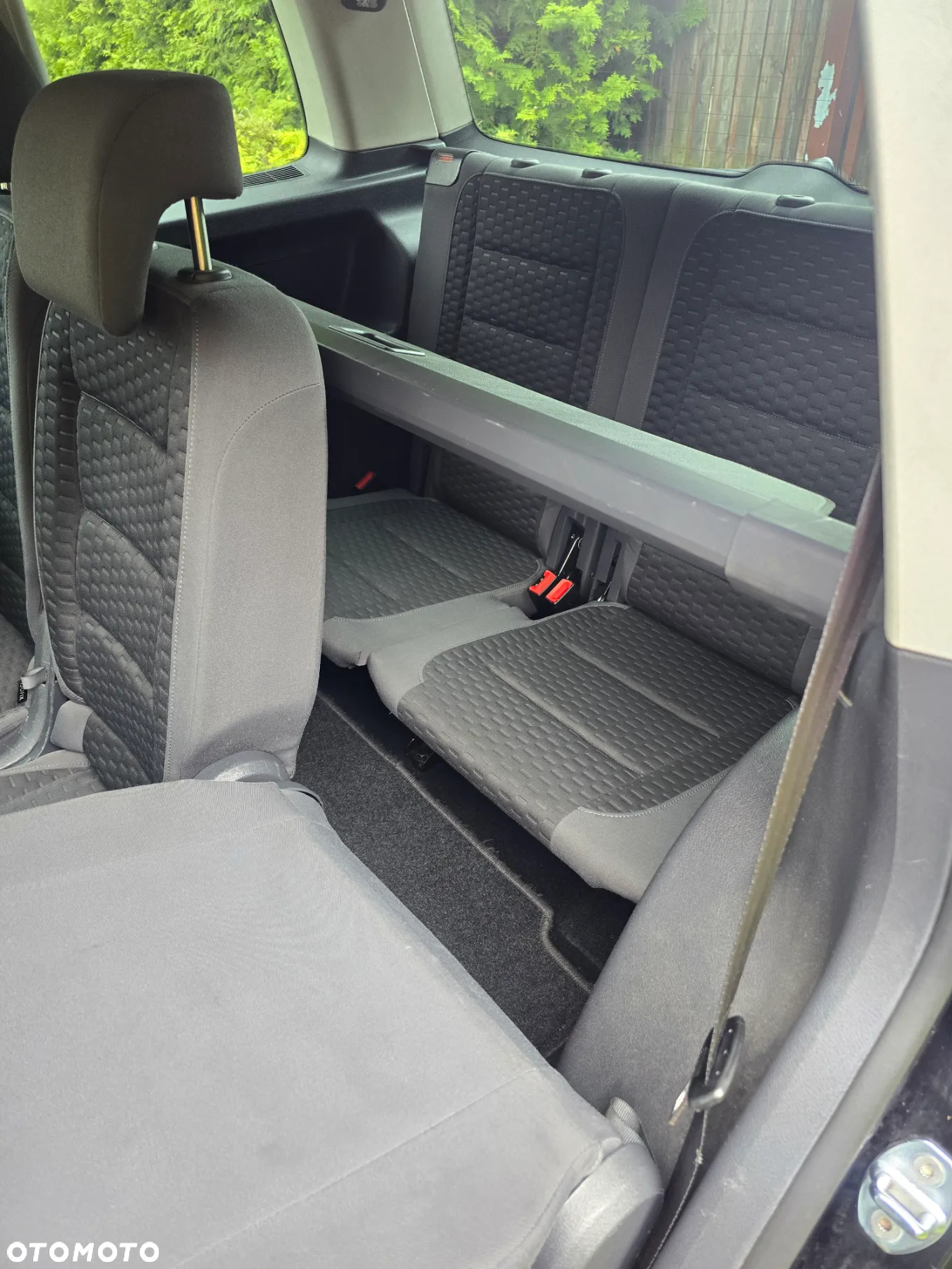 Volkswagen Touran 1.9 TDI Highline - 16