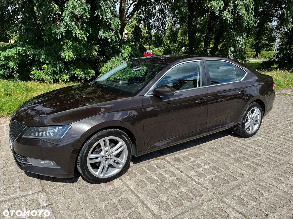 Skoda Superb 2.0 TDI 4x4 Style DSG - 1