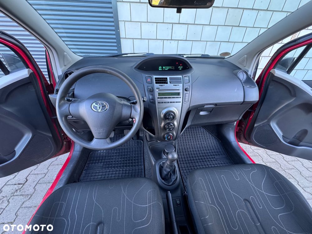 Toyota Yaris 1.0 Premium EU6 - 31