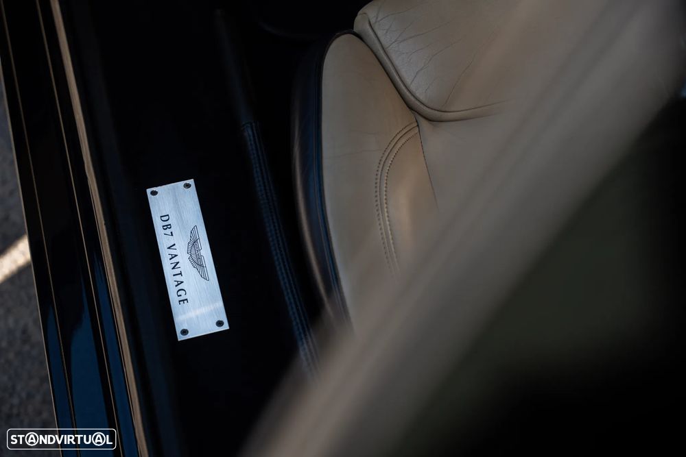 Aston Martin DB7 Vantage Coupé - 33