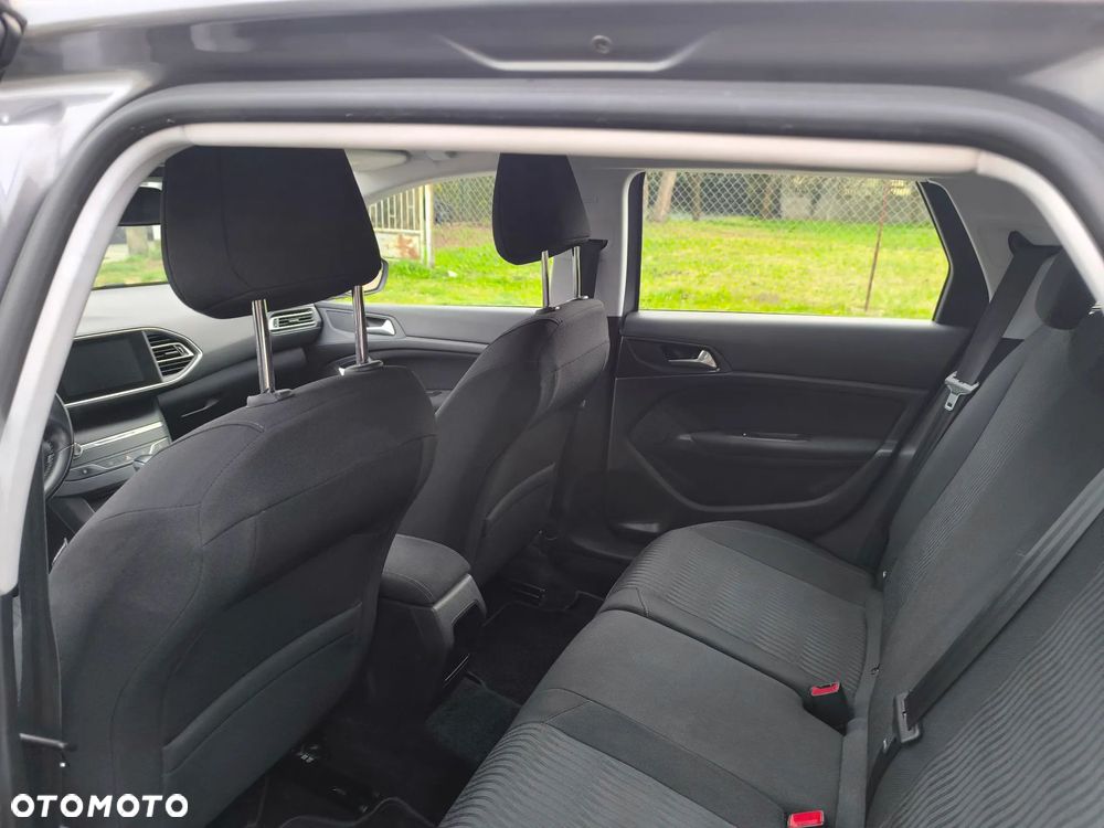 Peugeot 308 1.6 BlueHDi Active S&S - 11