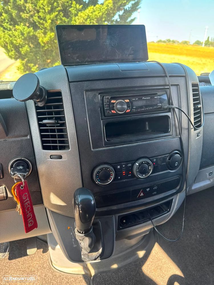Mercedes-Benz sprinter - 12