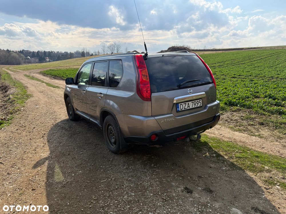 Nissan X-Trail - 4
