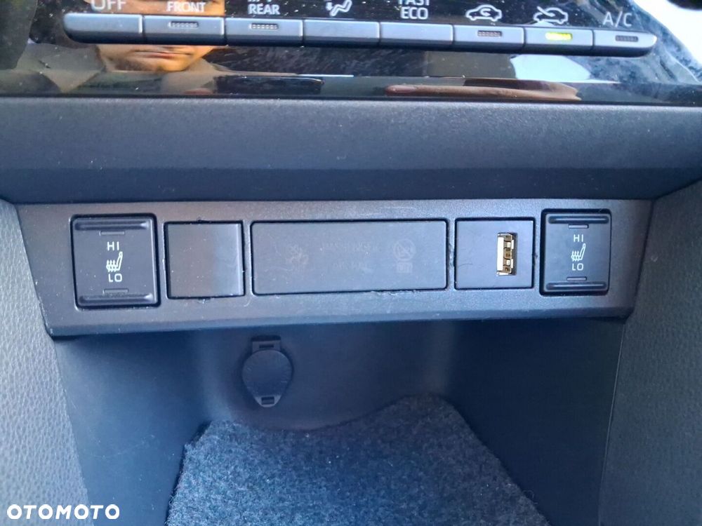 Toyota Yaris Cross Hybrid 1.5 Comfort - 24