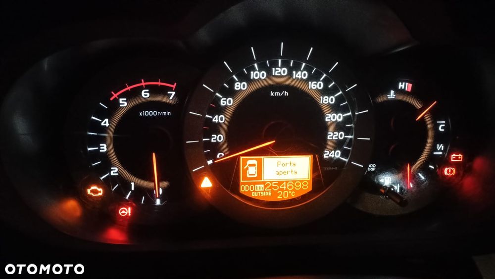 Toyota RAV4 2.2 D-4D Prestige - 12