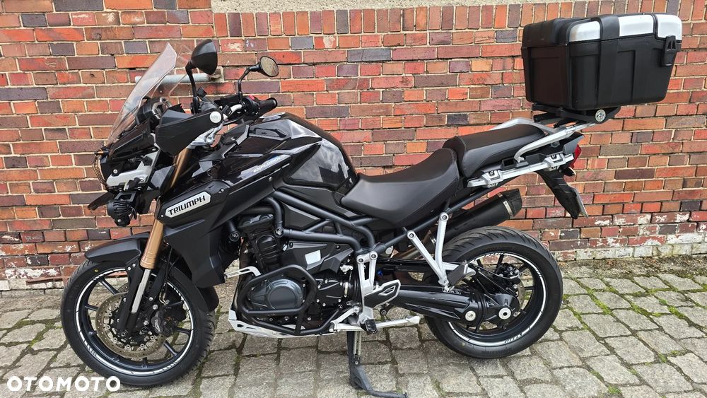 Triumph Tiger - 1