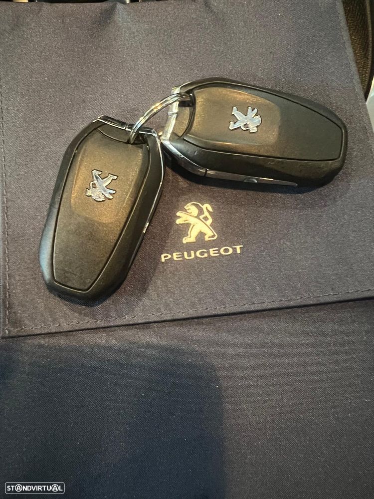 Peugeot 5008 PureTech 130 EAT8 Stop & Start Allure Pack - 40