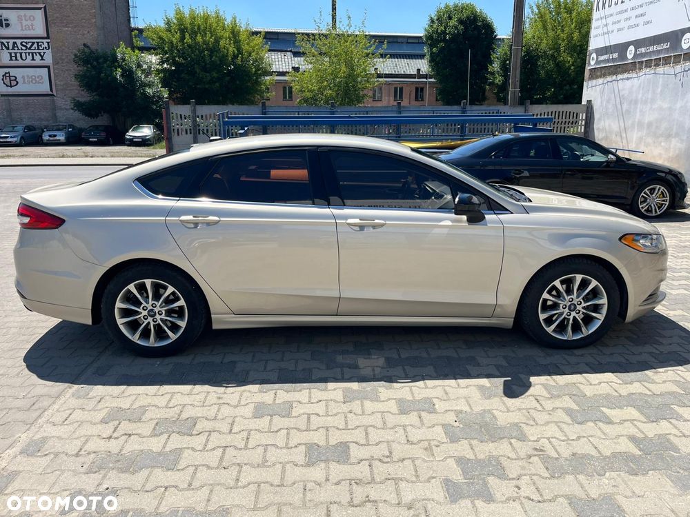 Ford Fusion - 8