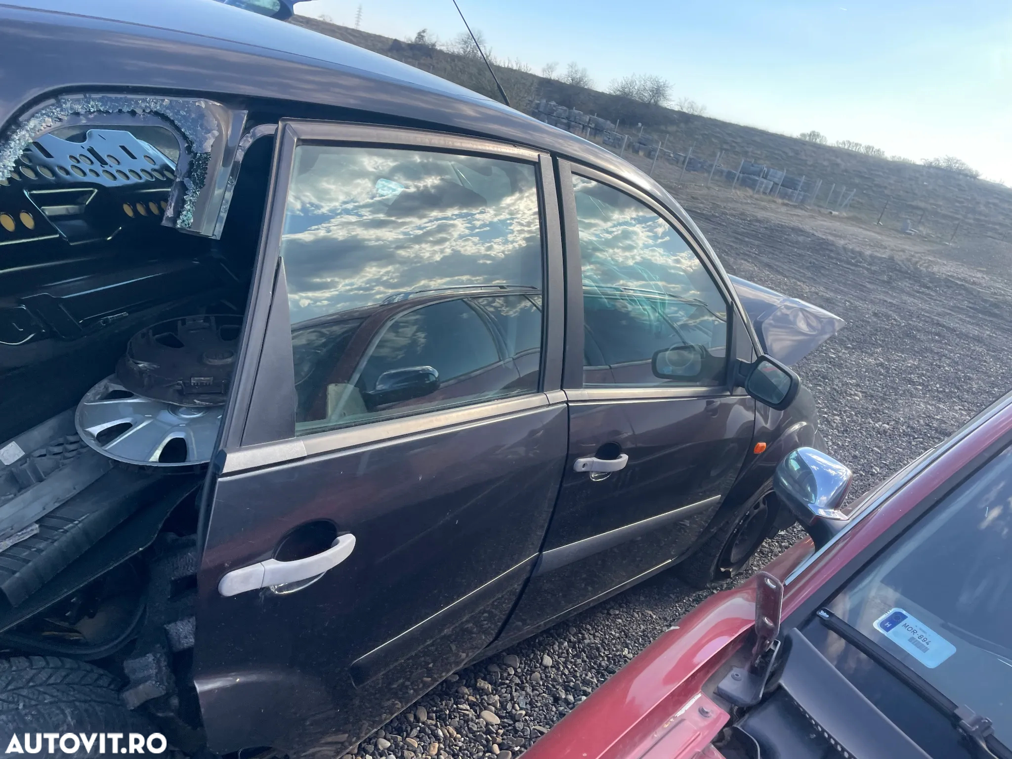Dezmembram Ford Fiesta 1.25 FUJA - 3