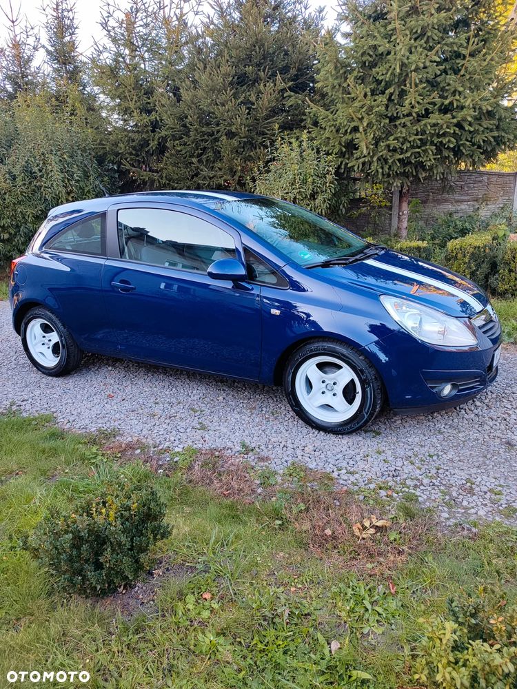 Opel Corsa 1.2 16V Cosmo - 1
