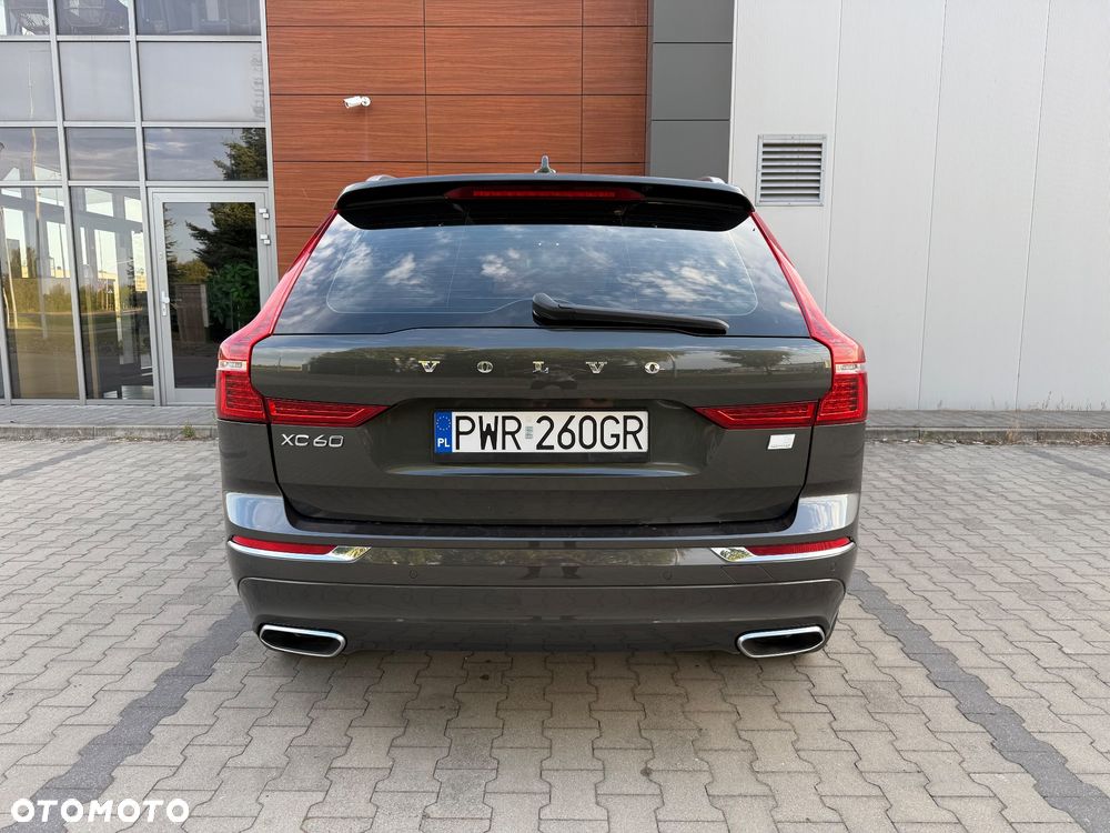 Volvo XC 60 T6 AWD Plug-In Hybrid Inscription - 19