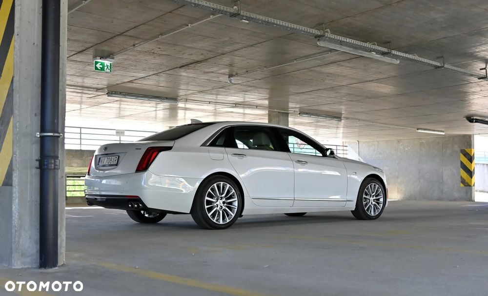 Cadillac CT6 - 12