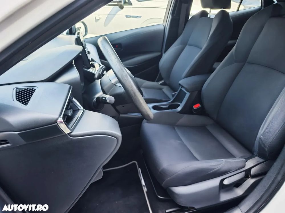 Toyota Corolla 1.8 HSD Business - 23