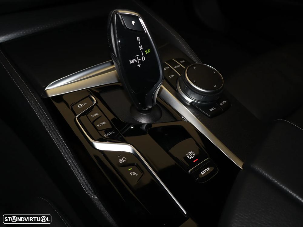 BMW 530 e Pack Desportivo M - 30