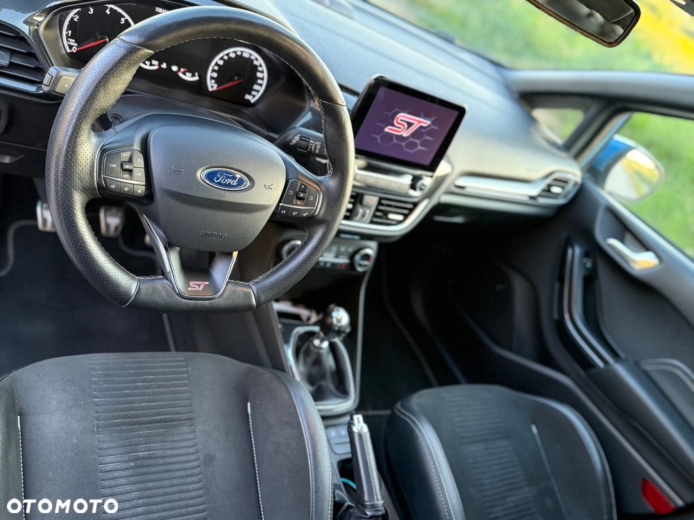 Ford Fiesta - 19