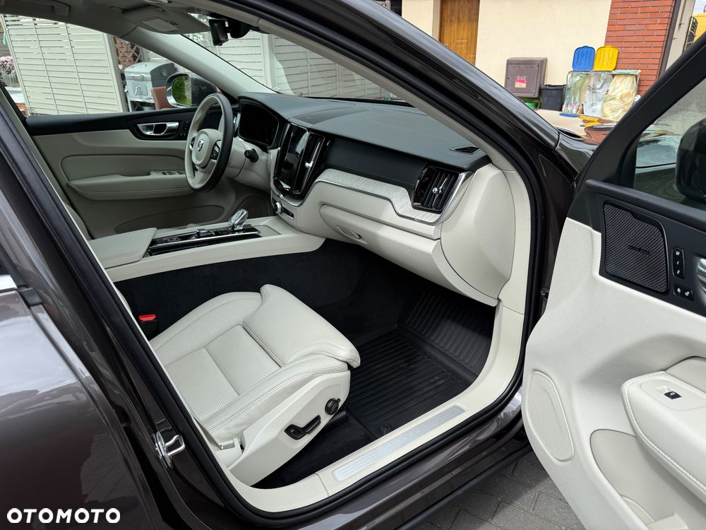 Volvo XC 60 B5 B AWD Geartronic Inscription - 18