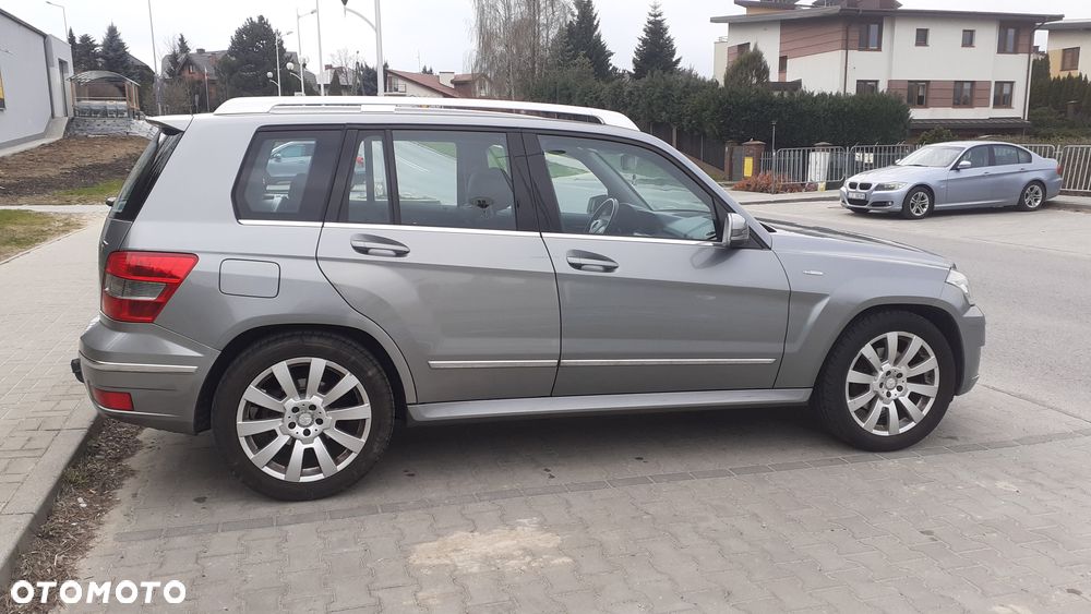 Mercedes-Benz GLK 200 CDI (BlueEFFICIENCY) - 4