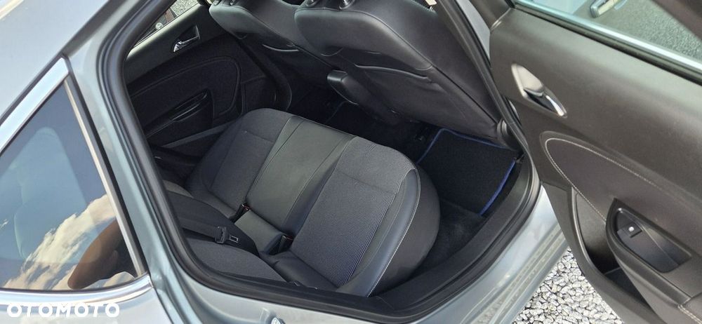Opel Astra - 36