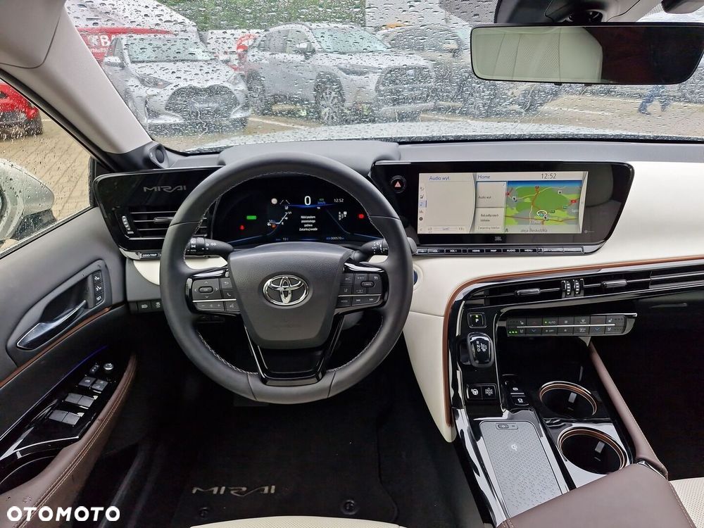 Toyota Mirai - 9