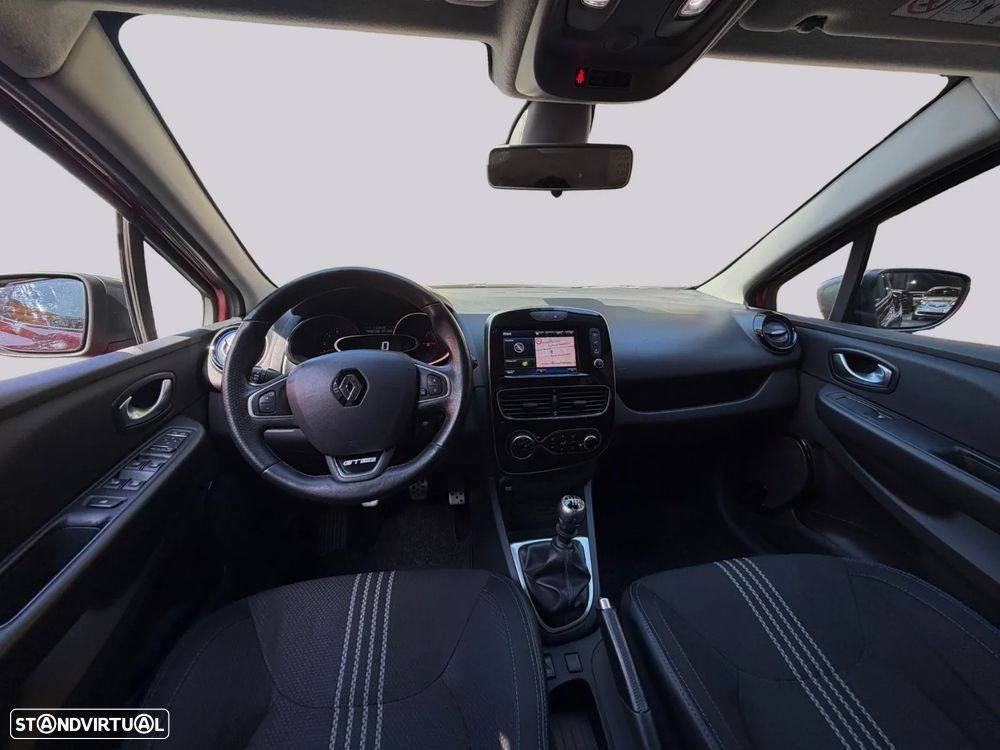 Renault Clio - 13