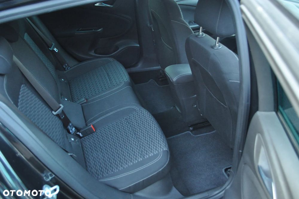 Opel Astra 1.4 Turbo Dynamic - 23