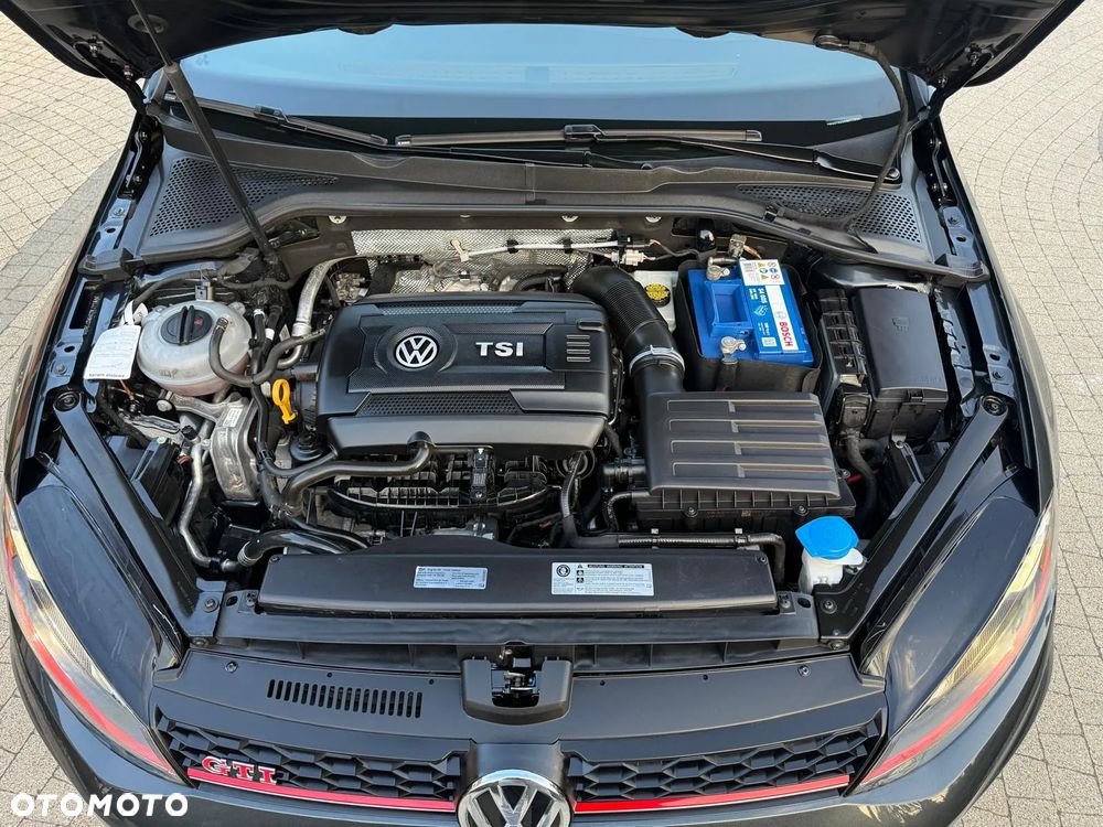 Volkswagen Golf GTI (BlueMotion Technology) DSG - 26