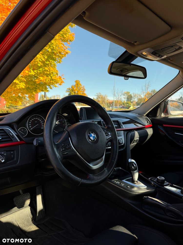 BMW Seria 3 320i - 9