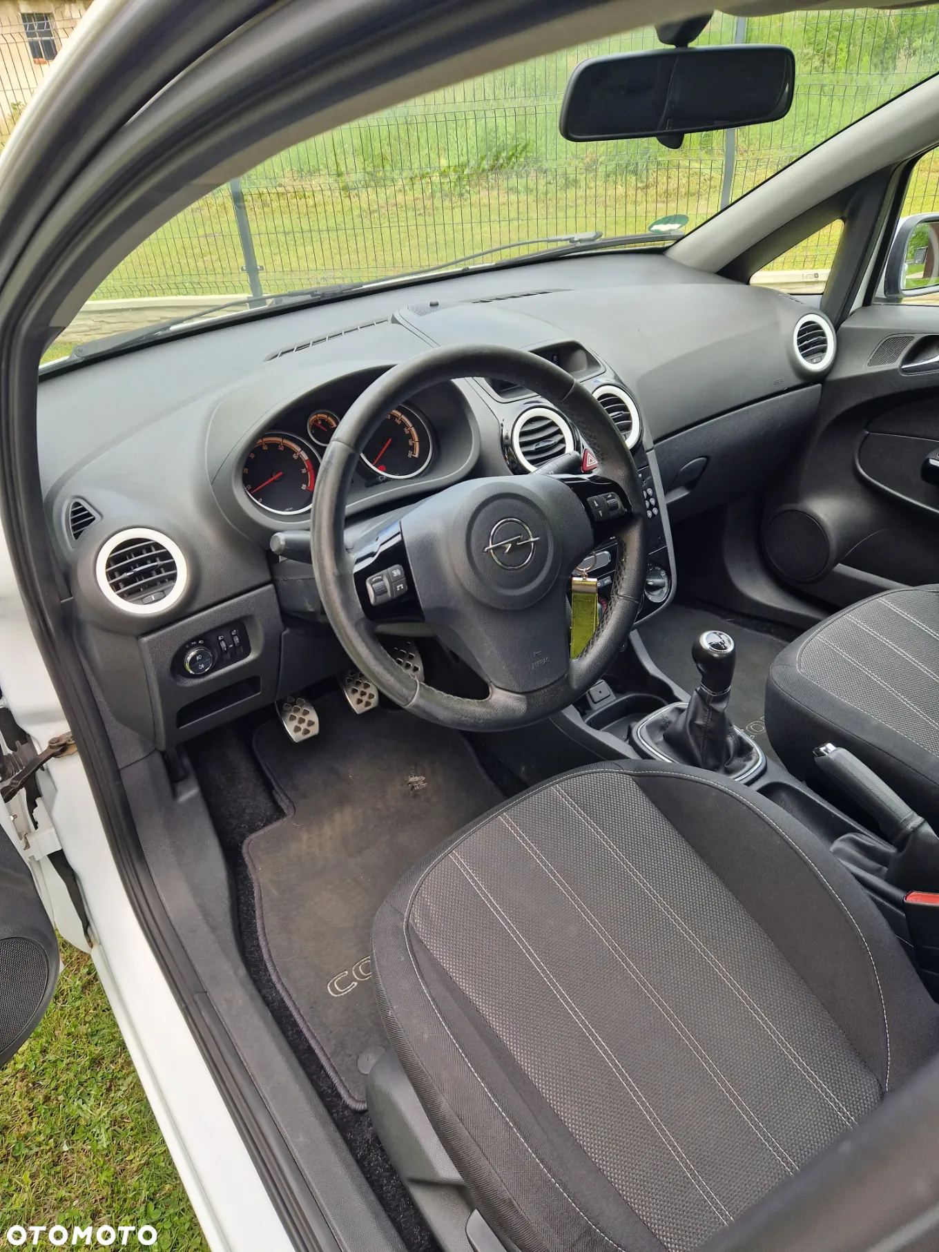 Opel Corsa 1.4 T Color Edition S&S - 11