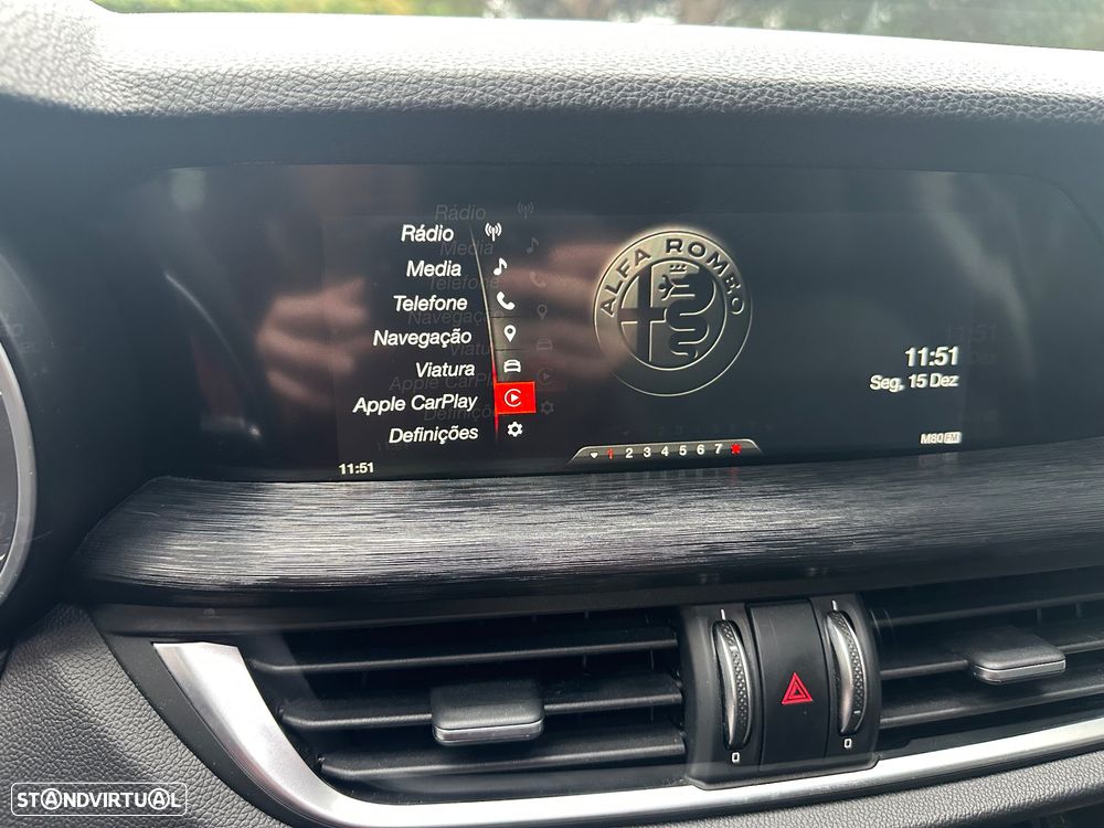 Alfa Romeo Stelvio - 19