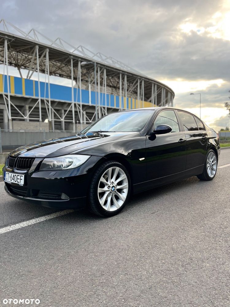 BMW Seria 3 318d - 4