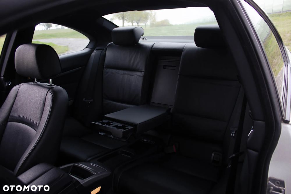 BMW Seria 3 335i xDrive M Sport Edition - 14