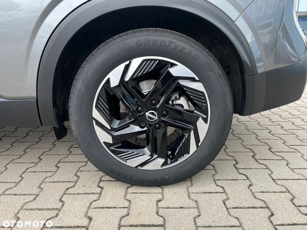 Nissan Qashqai 1.3 DIG-T MHEV N-Connecta Xtronic - 18
