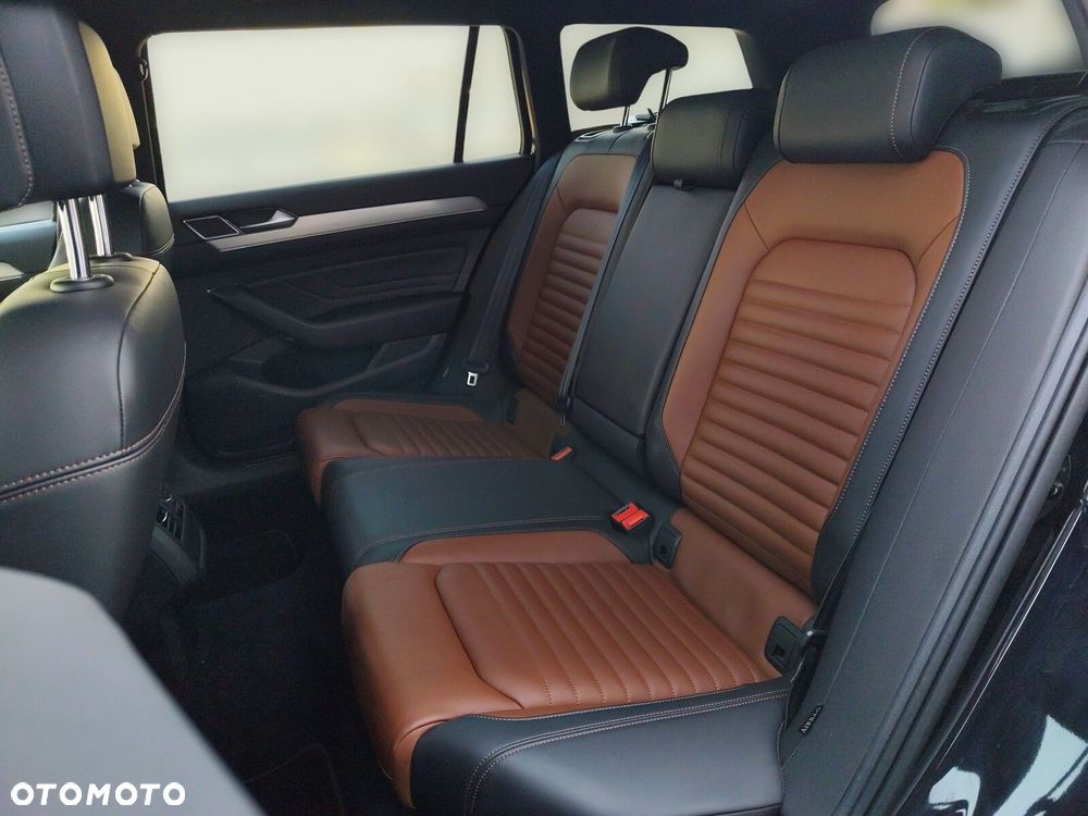 Volkswagen Passat 2.0 TSI Business DSG - 13
