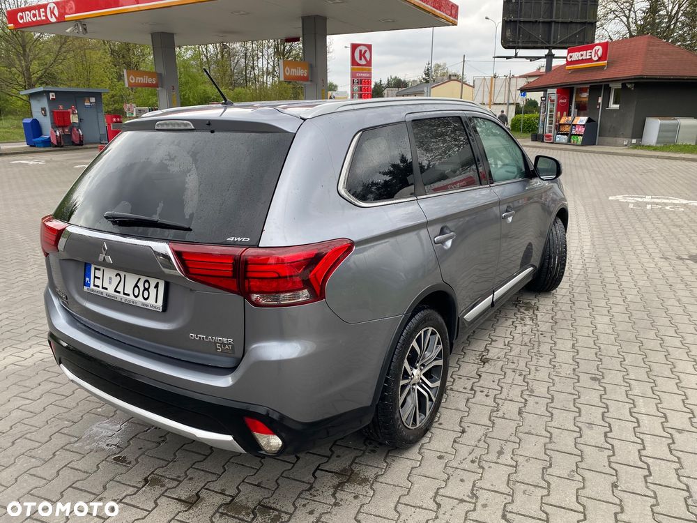Mitsubishi Outlander - 6