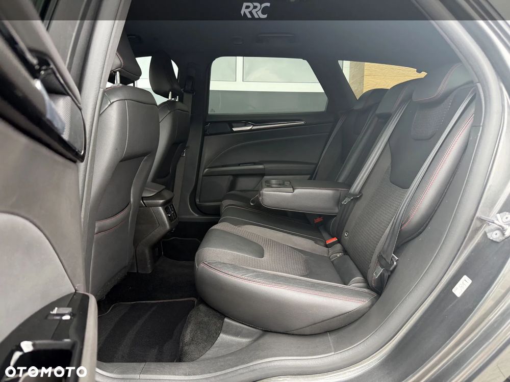 Ford Mondeo - 26