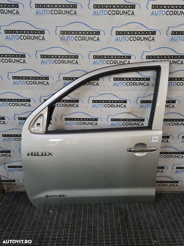 Usa Stanga Fata Toyota Hilux 2010 - 2015 4 Usi Silver Metalizat 1C0 (1302) - 1