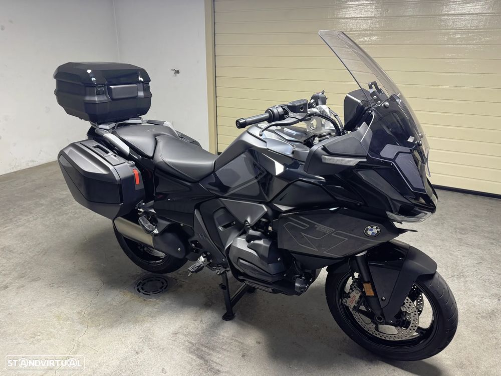 BMW R 1300 RT Triple Black - 10