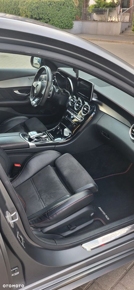 Mercedes-Benz Klasa C AMG 43 4-Matic - 15