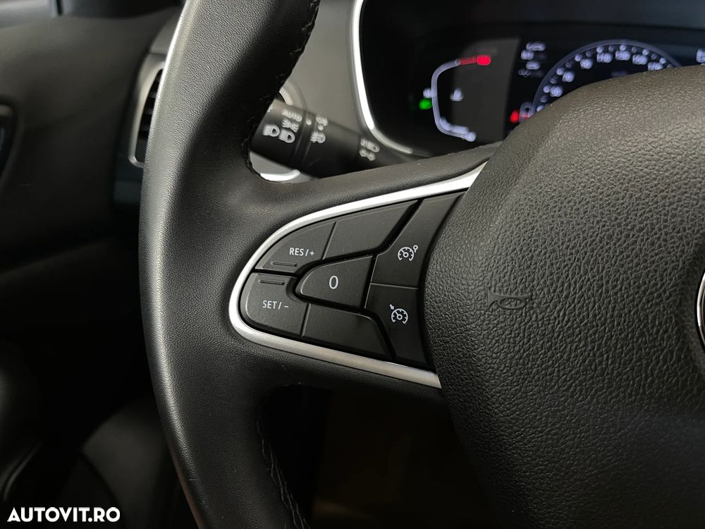 Renault Megane TCe 140 GPF Equilibre - 19