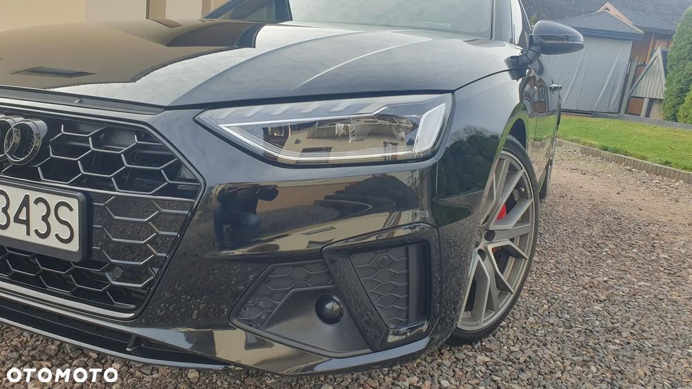 Audi A4 Limousine 45 TFSI quattro S tronic S line - 4