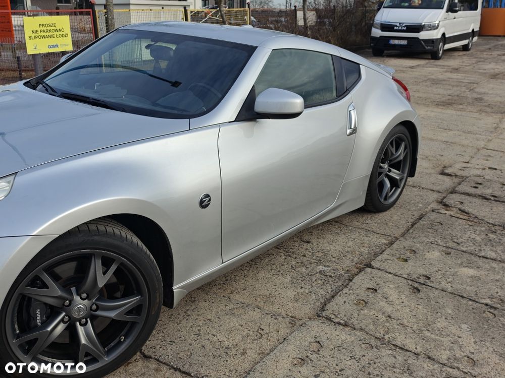 Nissan 370 Z - 3