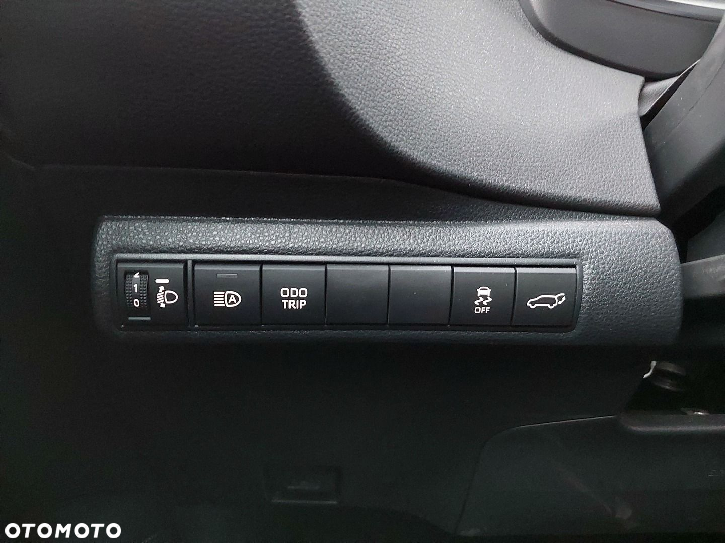 Toyota Corolla - 25