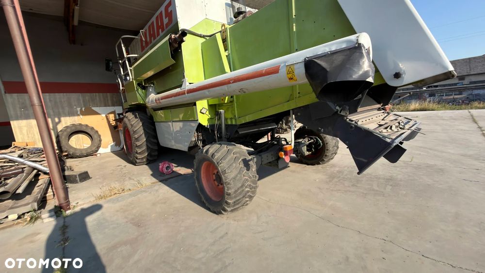Claas Dominator 98 VX - 23
