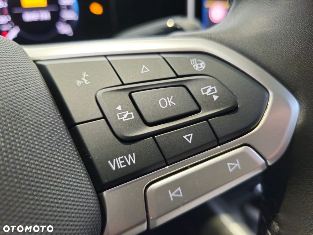 Volkswagen Passat - 12