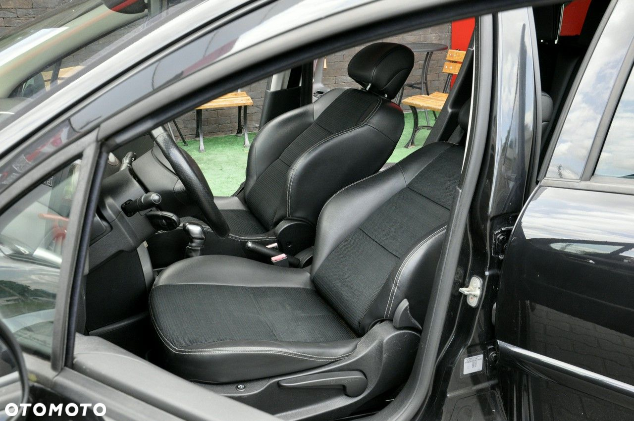 Peugeot 207 - 10